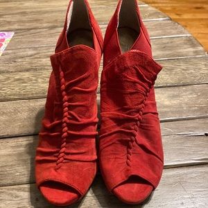 New Bcbgeneration 7.5 suede open toe